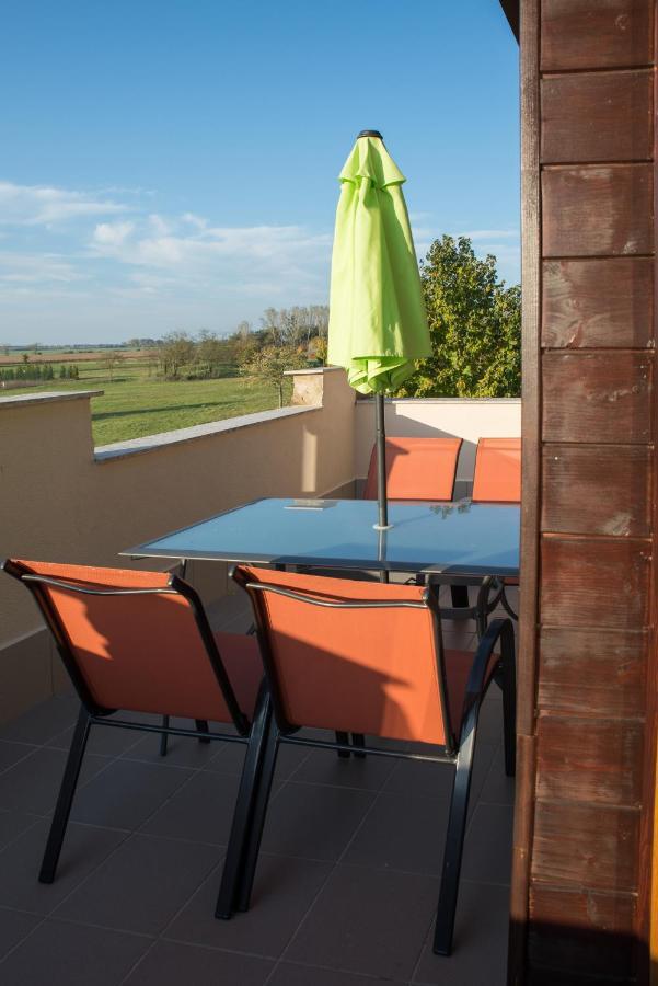 Eliza 1 Birdland Golf Apartman Бік Екстер'єр фото